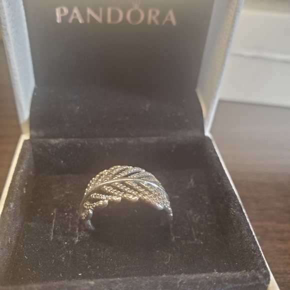 PANDORA Light as a Feather Clear CZ Ring Size 50 - Picture 12 of 15
